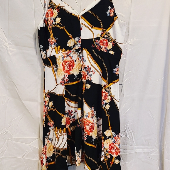 - NWT Sexy Gilli Dress / Medium - Picture 6 of 6